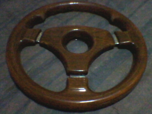 ถูก!!พวงมาลัยวงไม้ เรโทร เก่ายุ่น แค่1000บ.