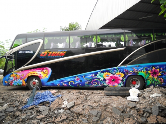 รถบัสแอร์ไฟฟ้าสภาพสวยมาก เครื่อง Mitsubishi 8PC9 285HP ตัวถัง Mitsubishi เบรคแห้งถุงลมเขาควาย ยาว 12 เมตร 45ที่นั่ง มีห้องด้านล่างครับ