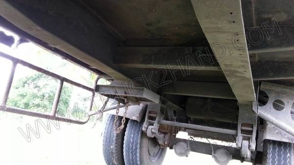 หางพื้นเรียบลูกพ่วง