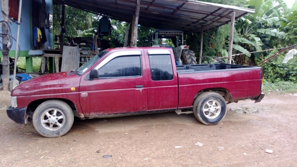 ขายNissun Big M King cab 2.5