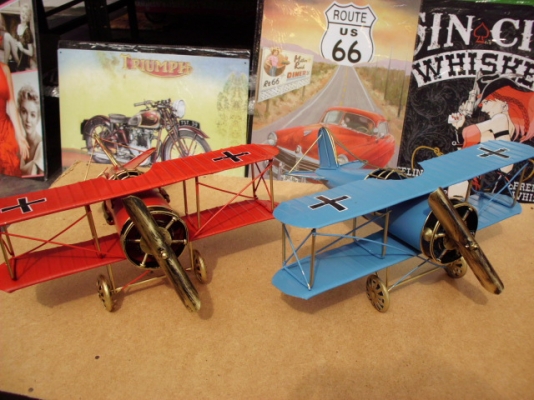 เครื่องบินสังกะสี