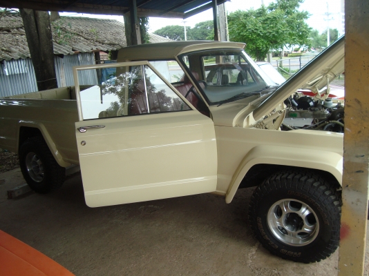 ขาย Jepp Wagoneer ขาย Jepp Wagoneer