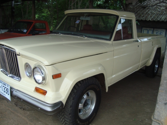 ขาย Jepp Wagoneer ขาย Jepp Wagoneer