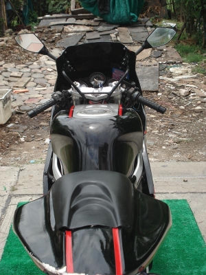 ขาย CBR400cc. เครื่องดีแรงม้ามาเต็มๆแฟริ่งแต่งสวยๆท่อสูตรทะเบียนแท้โอนทั่วไทยคับ