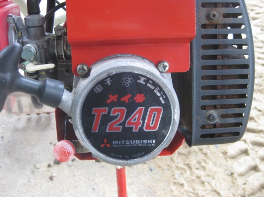 เครื่องพรวนหญ้าในร่องนาดำ