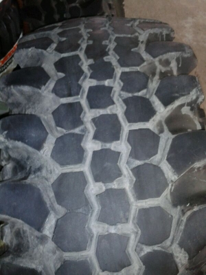 ขายตะขาบSIMEX 35x12.5R15พร้อมล้อลายROCK15x8-35 ขายตะขาบSIMEX 35x12.5R15พร้อมล้อลายROCK15x8-35