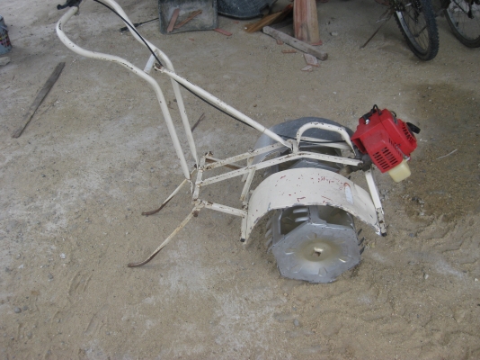 เครื่องพรวนหญ้าในร่องนาดำ