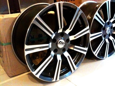 แม็กซ์18นิ้ว Evolution สเปค 5รู114.3 สภาพสวยทุกวงไม่มีเบียดครับ แม็กซ์18นิ้ว Evolution สเปค 5รู114.3 สภาพสวยทุกวงไม่มีเบียดครับ