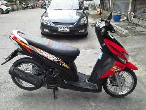 CLICK ปี 51 สีส้ม แดง ดำ รถบ้าน สภาพเดิมๆ เครื่องแน่น ไม่หลวม ไม่มีควันขาว ชุดสีสด มีเล่ม เอกสารครบ