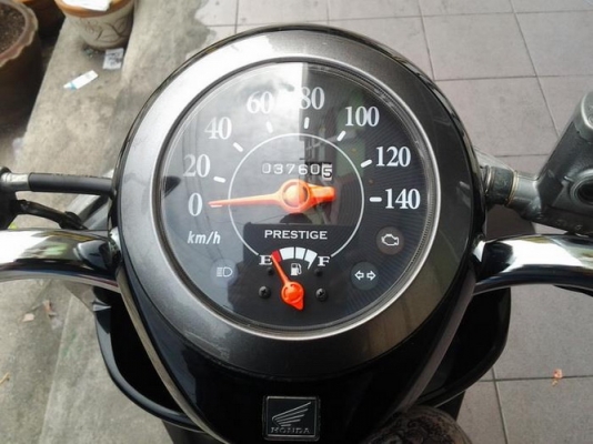 Scoopy-i ลายคลาสสิค รถ 8 เดือน ตจวส่งได้นะครับ