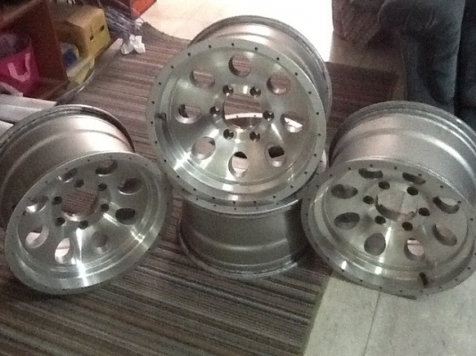 ขายล้อหยดน้ำ 6 รู ............ สวยๆ เชิญครับ