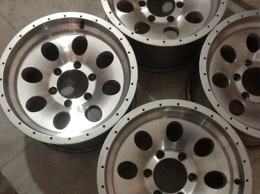 ขายล้อหยดน้ำ 6 รู ............ สวยๆ เชิญครับ