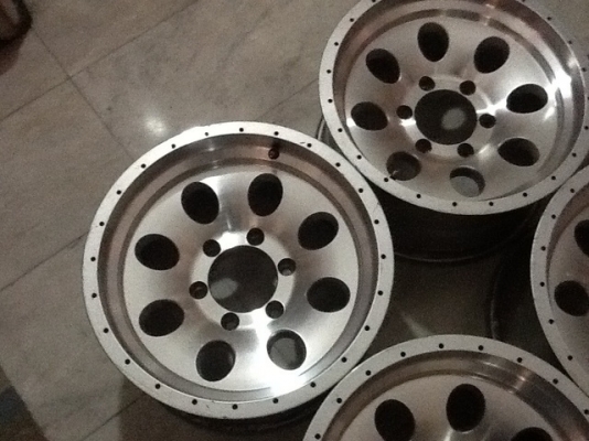 ขายล้อหยดน้ำ 6 รู ............ สวยๆ เชิญครับ