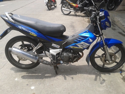 SONIC ปี 48 สตาร์ทมือ ตัวใหม่แท้ๆ รถสวยมาก เครื่องเยี่ยม รีบเลยเดี๋ยวจะไม่ทัน เอกสารครบ