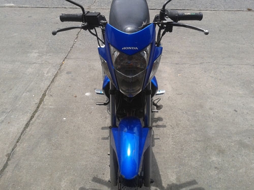 SONIC ปี 48 สตาร์ทมือ ตัวใหม่แท้ๆ รถสวยมาก เครื่องเยี่ยม รีบเลยเดี๋ยวจะไม่ทัน เอกสารครบ