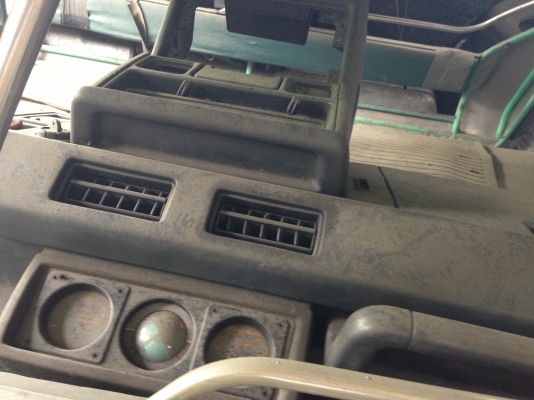 คอนโซล เรือนไมล์ สวิทเเอร์ ช่องเเอร์ เกะ ปาเจโร่เหลี่ยม คอนโซล เรือนไมล์ สวิทเเอร์ ช่องเเอร์ เกะ ปาเจโร่เหลี่ยม