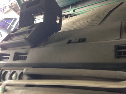 คอนโซล เรือนไมล์ สวิทเเอร์ ช่องเเอร์ เกะ ปาเจโร่เหลี่ยม คอนโซล เรือนไมล์ สวิทเเอร์ ช่องเเอร์ เกะ ปาเจโร่เหลี่ยม