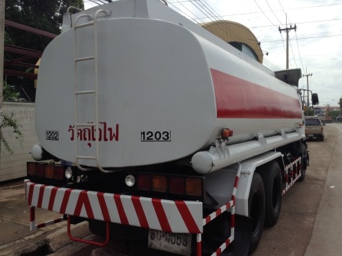 ISUZU ROCKY 10ล้อ (2 เพลา) เครื่อง 175HP (6BG1) เบรกจิ๊ฟฟี่ ยางดี 10 เส้น ซัซซี่สวย แอร์เย็น ถังน้ำมัน 15000 ลิตร (โหลดล่าง) ขาย 890,000