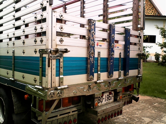 ขาย หกล้อ เครื่อง165แรง 6เกียร์เดินหน้าสภาพสวยสุดๆ วิ่งได้140สบาย