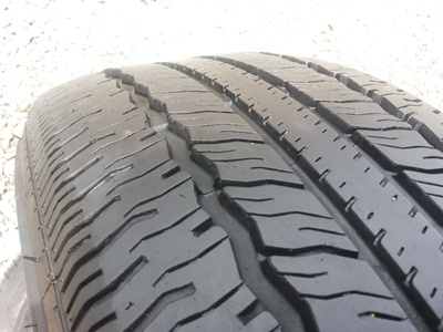 ขายยาง235/60/17 ปี 12/3เส้นปี10/1เส้น MAXXIS MA-707    1 ชุด