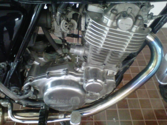 ***ขาย sr 400 ปี 2003 กุญแจชิฟ 3 ดอกเดิมๆสียอดนิยมสวยๆ 74000***OHM คอนหวัน เครื่องดีสดมากครับ กุญแจ3ดอกเต็มครบสูตร ระบบไฟปรกติ ชิฟปรกติครับ สีเดิมดำยุ่นครับ เครื่องมือครบครับ  เอกสารออกอินวอยตัวจริง เครื่อง เฟรม สำเนาบัตร ครบ สาวกกุญแจชิพไม่ควรพลาดครับ  ส