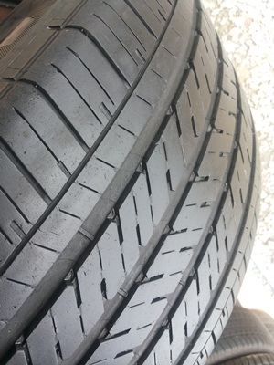 ขายยาง235/55/17   1 คู่ ปี 10กับปี08อย่างละเส้น MICHERLIN PILOT  1  คู่