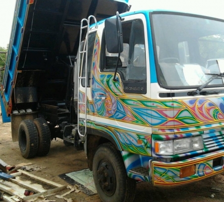 HINO KL - 185 HP HO7C หกล้อดั๊มพ์ สมอเงินสุดสวย กระบะดั๊มพ์เหล็ก 6 ตันขึ้นดั๊มพ์ใหม่เอี่ยมความยาว 3.60 เมตร หัวเก๋งแล็ปลายสวย ภายในคอนโซลสวยครบ แอร์ พวงมาลัยเพาเวอร์ ระบบเบรคทริ๊ปฟี้ ช่วงล่างใหญ่คัชซีสวยมากไม่มีบวม ยาง 8.25 ขอบ 16 สภาพดี 80\% พร้อมบรรทุกพร