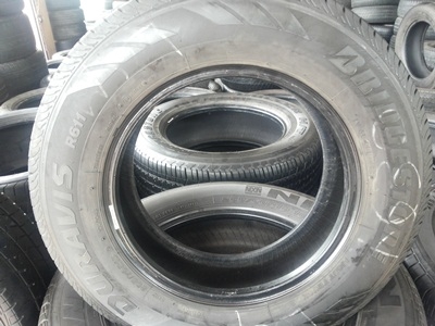 ขายยาง205/70/15 ปี 12 BRIDEGSTON DURAVIS R611   1  ชุด