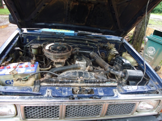 กระบะตอนเดียว นิสสัน บิ๊กเอ็ม ฝาขาว ปี 2533 (1990) กระบะตอนเดียว นิสสัน บิ๊กเอ็ม ฝาขาว ปี 2533 (1990)