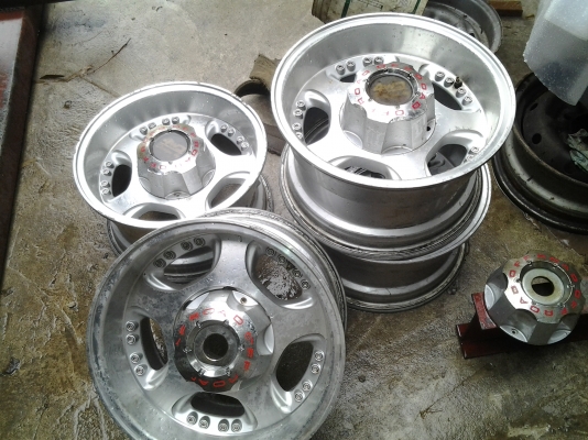 4,500บาท ขายแมคอ๊อฟโรดขอบ 15 นิ้ว 6 รู ราคาถูก