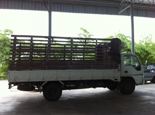 ขายอีซูซุ 6 ล้อ กะบะคาร์โก้มีคอกข้าง