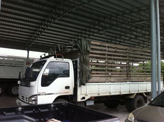 ขายอีซูซุ 6 ล้อ กะบะคาร์โก้มีคอกข้าง