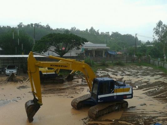 KOMATSU PC 200 รุ่น 5 เครื่อง 6BD1 TURBO และ120-5ราคา858000 และ 120-3ราคา338000 KOMATSU PC 200 รุ่น 5 เครื่อง 6BD1 TURBO และ120-5ราคา858000 และ 120-3ราคา338000