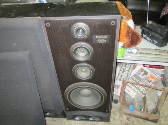 ตู้ลำโพง Panasonic ของแท้  ดอกครบ  สภาพดี  เสียงไพเราะ