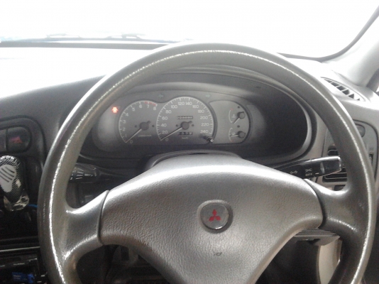 ขายรถยนต์ Mitsubishi Lancer ขายรถยนต์ Mitsubishi Lancer