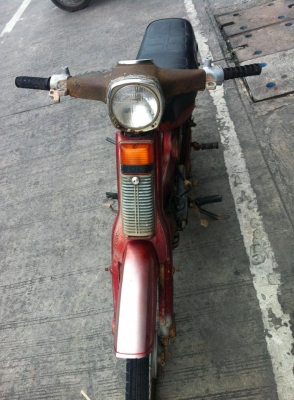 y 80เก่าๆเครื่องติดขี่ได้