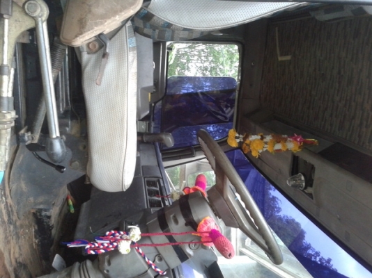 ขายด่วนสิบล้อดั้ม  2เพลา F17 พร้อมใช้งาน พร้อมถังใส่นํ้ายาง 17500 ลิตร