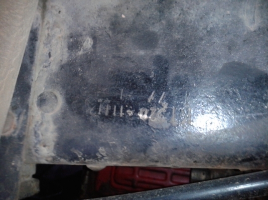 ขายด่วนสิบล้อดั้ม  2เพลา F17 พร้อมใช้งาน พร้อมถังใส่นํ้ายาง 17500 ลิตร