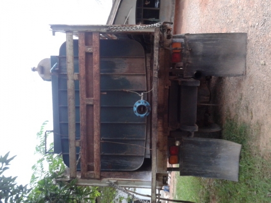 ขายด่วนสิบล้อดั้ม  2เพลา F17 พร้อมใช้งาน พร้อมถังใส่นํ้ายาง 17500 ลิตร