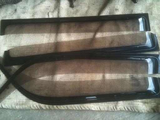 จำหน่าย อะไหล่ Toyota BB  หลาย อย่างคับ