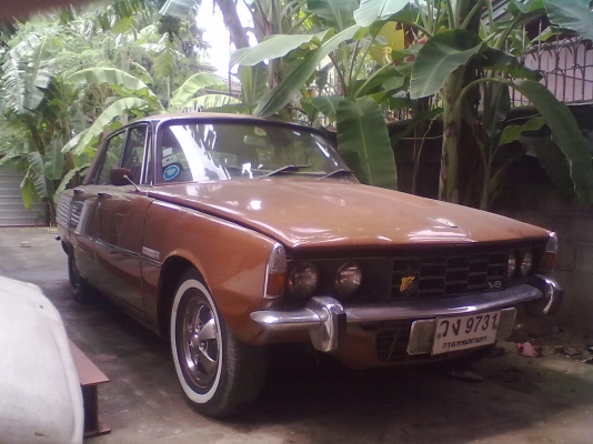 ROVER โบราณ 3500S V8