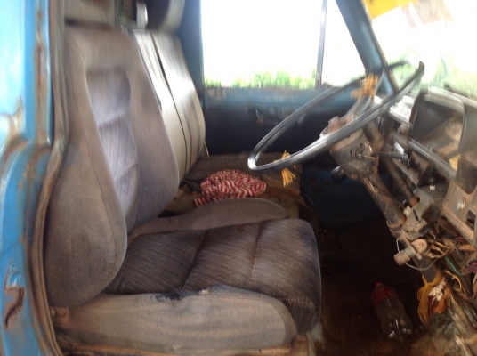 Nissan caball 4ล้อเอลฟ์ เครื่อง SD22 พร้อมหลังคาบรรทุก