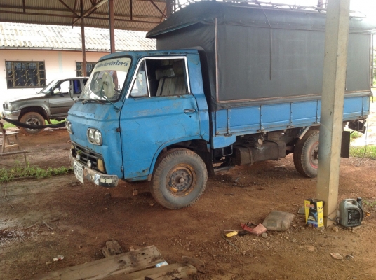 Nissan caball 4ล้อเอลฟ์ เครื่อง SD22 พร้อมหลังคาบรรทุก