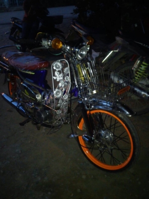 ขาย ๆ ด่วน 12500 ไม่มี ทบ มีใบซื้อขายให้ ราคาต่อลองได้นิดหน่อย สนใจ 090-7940970