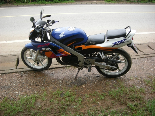 NSR 150 CC 9,999 เครื่องเดิมๆขี่ดี มีเล่มทะเบียน NSR 150 CC 9,999 เครื่องเดิมๆขี่ดี มีเล่มทะเบียน