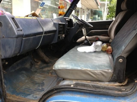 ขายรถ  6  ล้อ  NPR115 NPR59LU5FMเสี่ยสั่งลุย