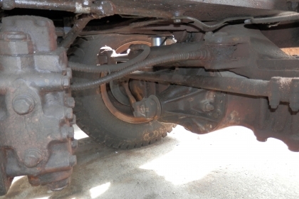 แบคโฮล้อยาง KOMATSU PW100-3-2เพลา มีแอร์ ลายหัวเจาะ อินวอยซ์