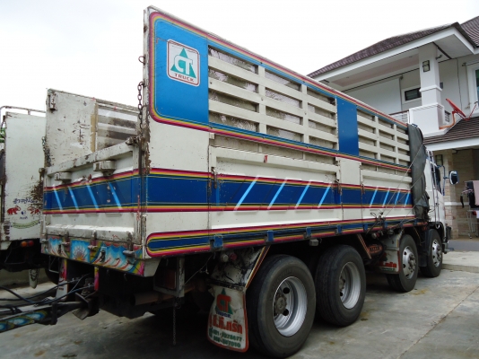 ต้องการขายรถสิบล้อคอกเกษตรแม่12ล้อ+ลูกสองเพลา