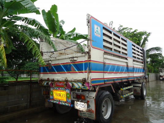 ต้องการขายรถสิบล้อคอกเกษตรแม่12ล้อ+ลูกสองเพลา