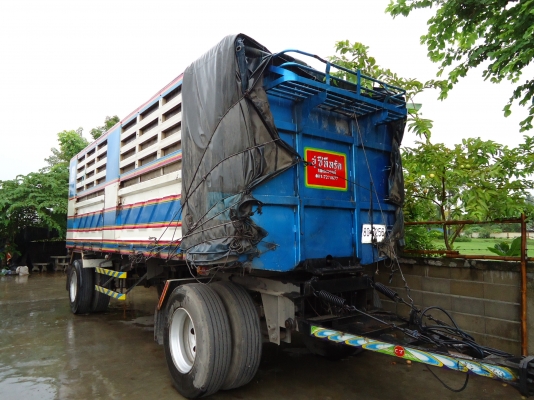 ต้องการขายรถสิบล้อคอกเกษตรแม่12ล้อ+ลูกสองเพลา